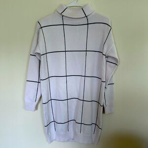 Fashionable turtle neck